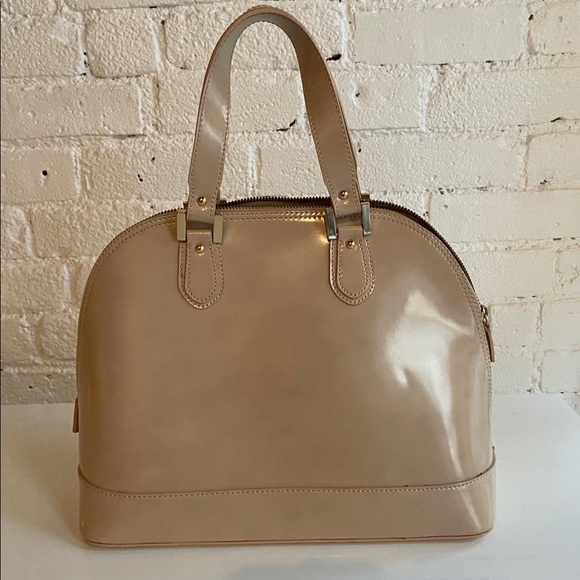 Alberta Di Canio Handbags - Pretty leight beigh handbag 👜